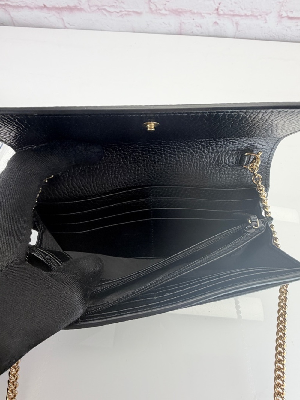 Gucci Bi-Color GG Marmont Wallet on a Chain - Picture 11 of 13